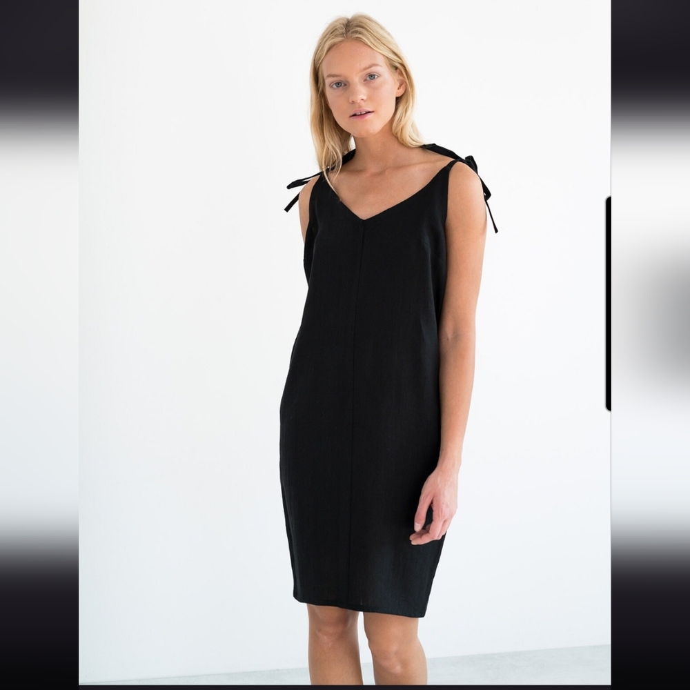Love And Confuse Aria Linen Slip Dress